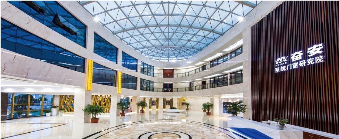 Odkrywanie nieograniczonych możliwości we wzornictwie przemysłowym: FOEN zagłębia się w różnorodne typy i zastosowania ram z wytłaczanego aluminium